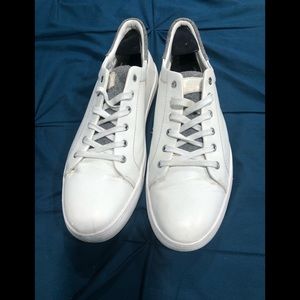 Steve Madden White sneakers